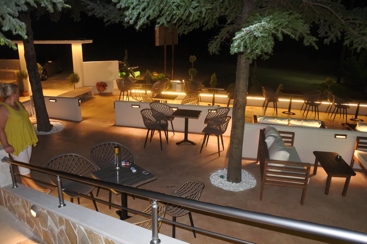 Hotel Konaki Arnaía Exterior foto